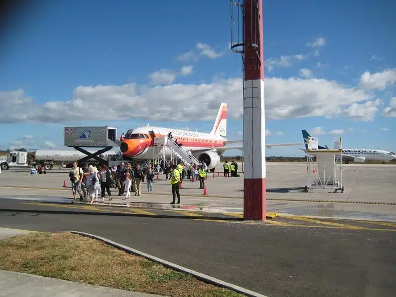 flight options to visit Costa Ric