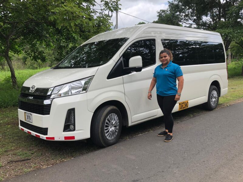 Las Catalinas Transportation Guide