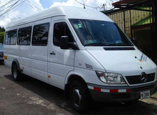 luxury transportation in costa rica